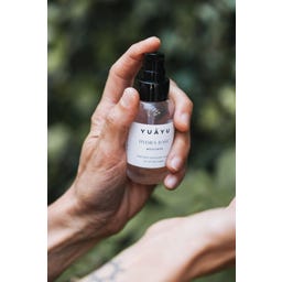 YUĀYU Hydra Base - Siero all'Acido Ialuronico - 30 ml