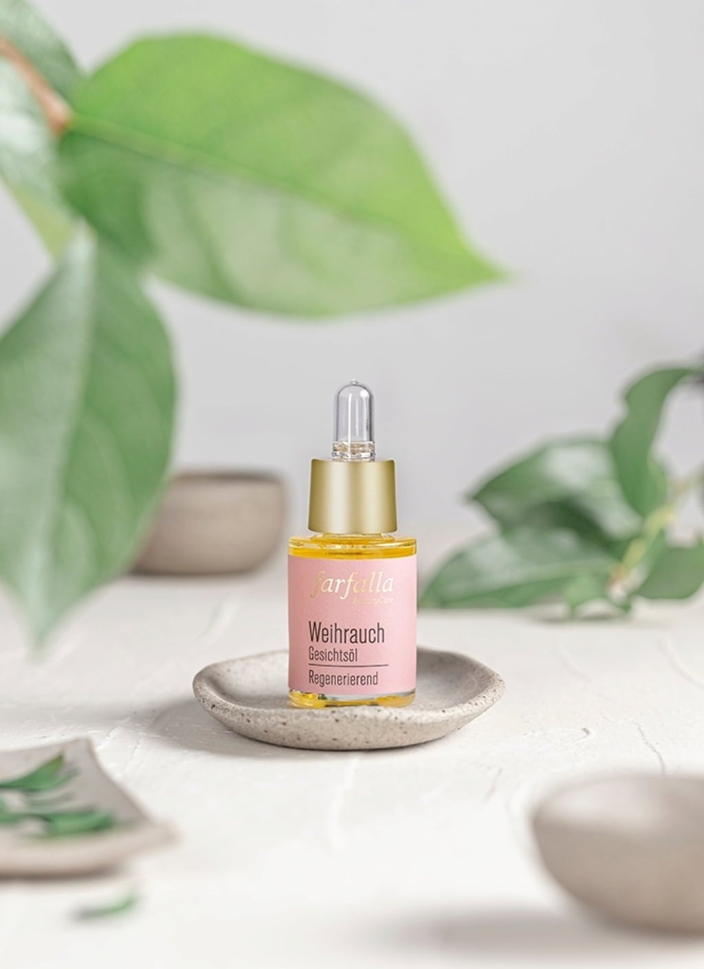 Farfalla Regenerierendes Gesichtsöl Weihrauch - 15 ml