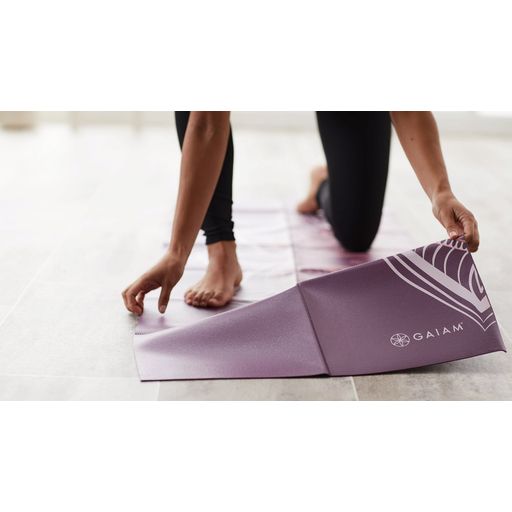 GAIAM CRANBERRY POINT Folding Yoga Mat - Ayurveda 101 Online Shop  International