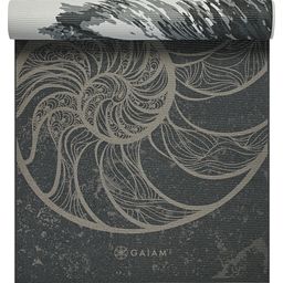 GAIAM SPIRAL Обратима премиум постелка за йога - С щампи на вълни и вкаменелости, сиво и черно
