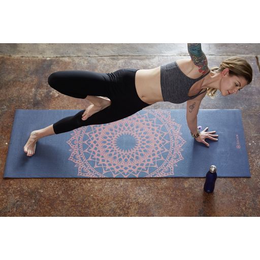 GAIAM ROSA MARRAKESCH Yogamatte Classic - Graublau mit Rosa Marrakesch Muster