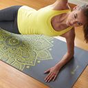 GAIAM Tappetino da Yoga Premium MERIDIANA - grigio melange con disegno giallo limone